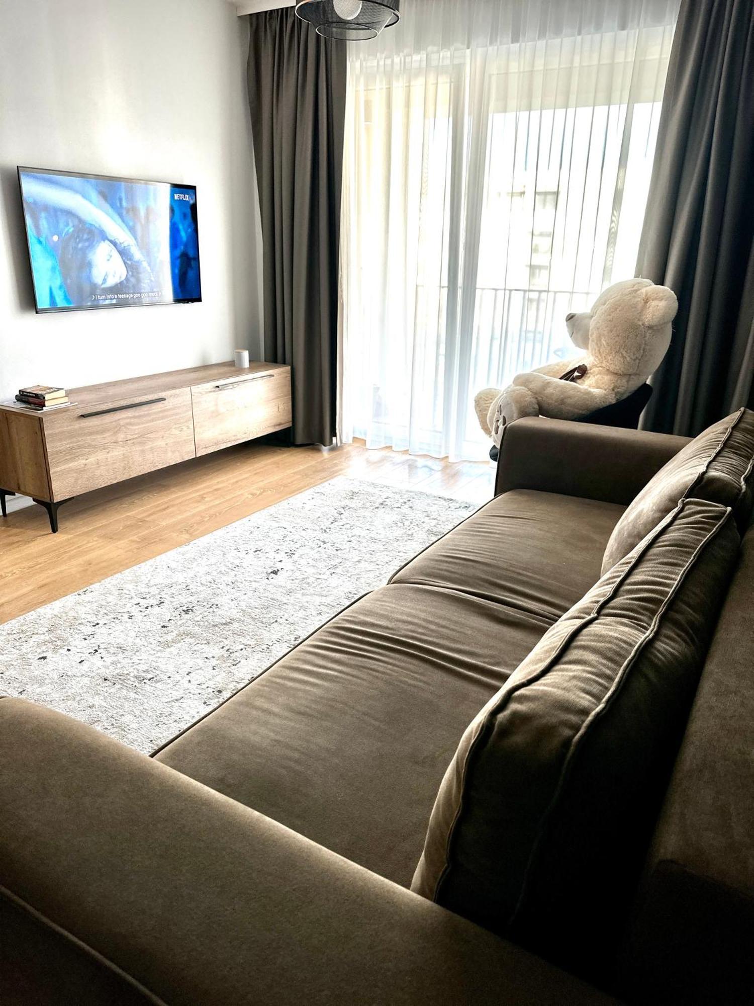 4friendscoresibrasov M&l Apartment *